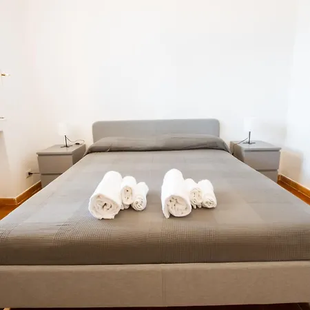 Beachfront Apartament *